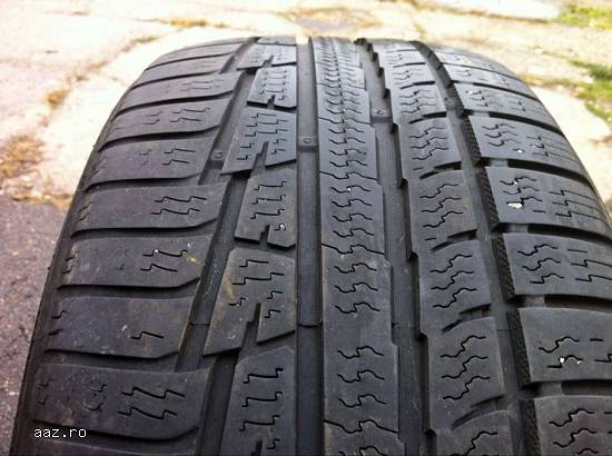 Set anvelope iarna NOKIAN 225 50 R17 98V dot 4012 made in taiwan.