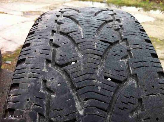 Anvelope iarna PIRELLI 195 65 R16C 104/102R dot 4710 made in germany.