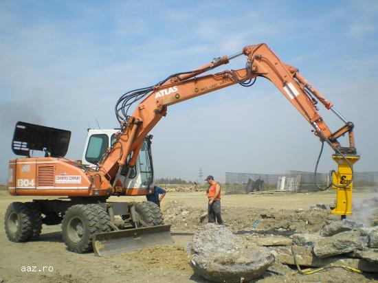 PICON  HIDRAULIC   EXCAVATOR 30 TONE