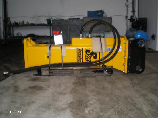 PICON    EXCAVATOR
