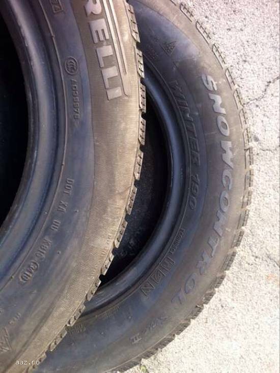 Set anvelope iarna PIRELLI 195 65 R15 91T dot 3410 made in germany.