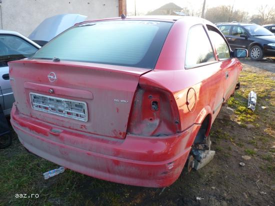 Dezmembrez Opel Astra 1.4 benzina
