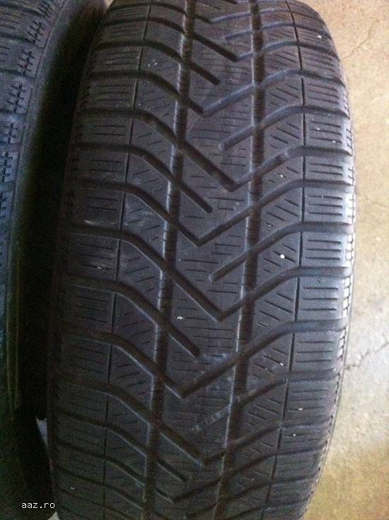 Anvelope iarna PIRELLI 205 55 R16 91T dot 2912 made in germany.
