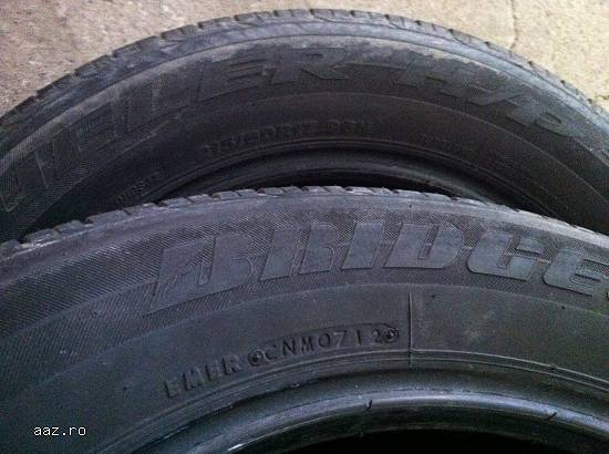 Set anvelope vara BRIDGESTONE 215 60 R17 96H dot 0712 made in japan.