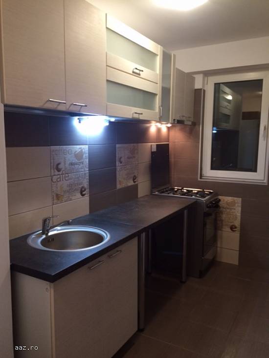 Inchiriez apartament 2 camere Piata Resita