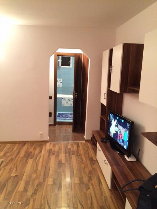 Inchiriez apartament 2 camere Piata Resita