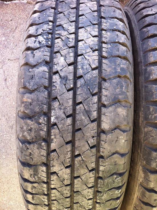 Anvelope vara GOODYEAR 205 65 R16C 107/105T dot 2007 made in germany.