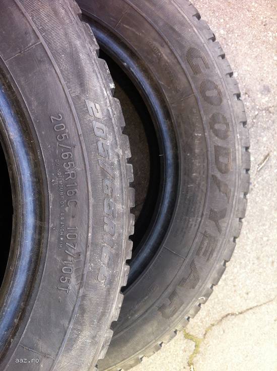 Anvelope vara GOODYEAR 205 65 R16C 107/105T dot 2007 made in germany.