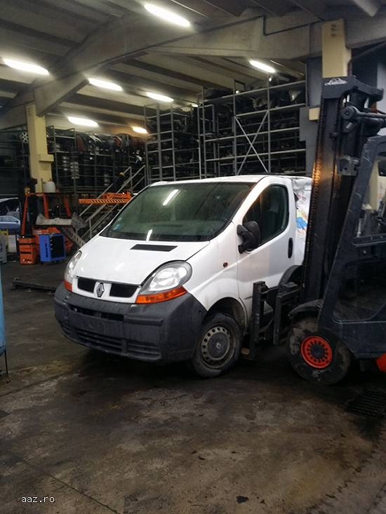 Dezmembrari  renault trafic