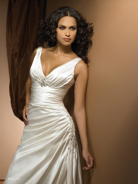 Vand rochie de mireasa