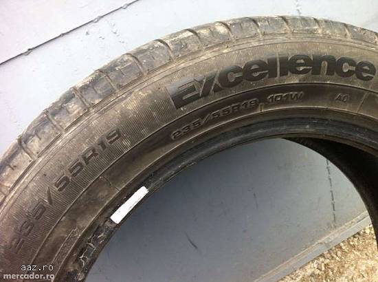 Anvelope vara GOODYEAR 235 55 R19 101W dot 3309 made in germany.