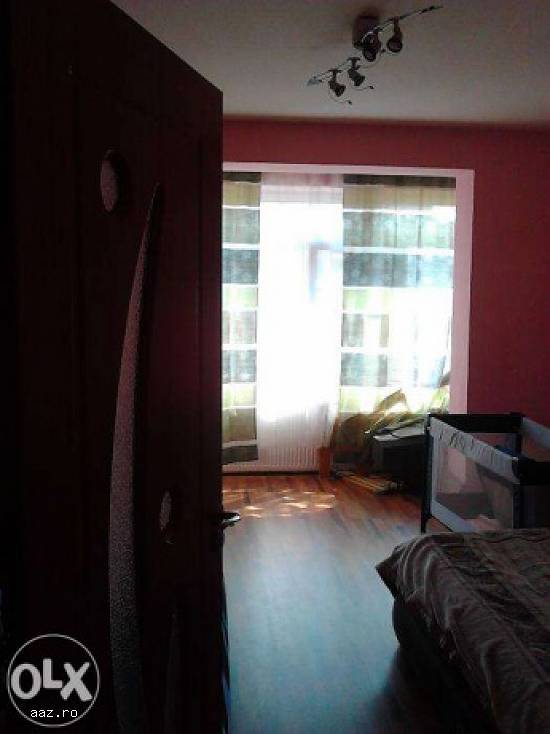 vand apartament 2 camere Centru Resita