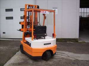 STIVUITOARE ELECTRICE SI DIESEL
