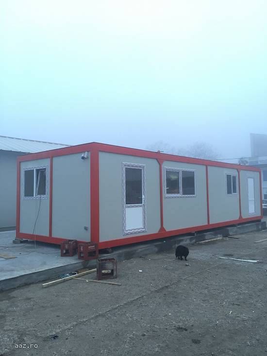 Vand containere metalice!