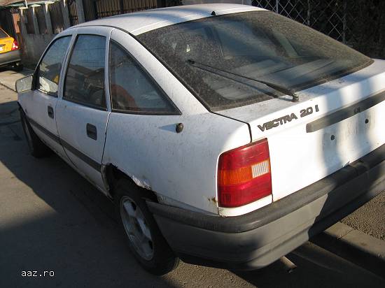 bara spate opel vectra a