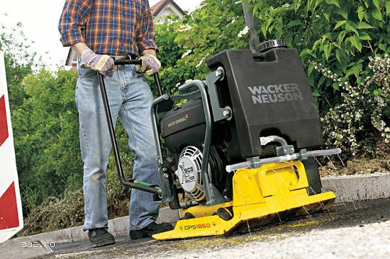 Placa vibrocompactoare reversibila WACKER NEUSON