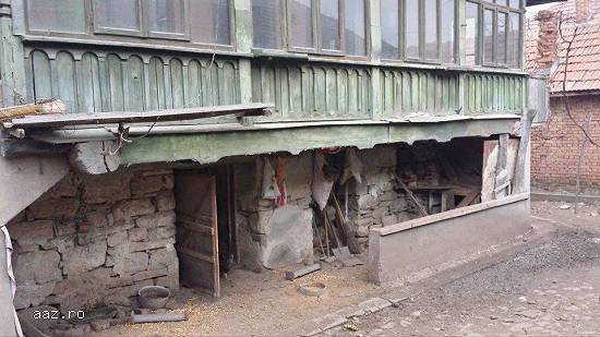 Vand casa in loc. Calimanesti-Valcea