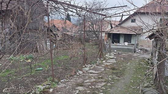 Vand casa in loc. Calimanesti-Valcea