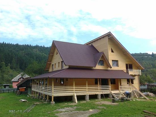 Cabana lemn                                                     .