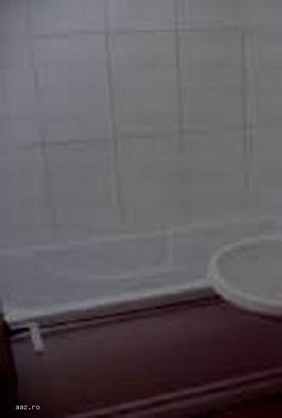 Apartament 3 camere semimobilat Berceni