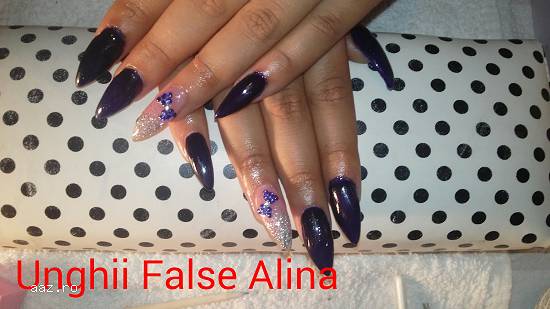 Aplic unghij false