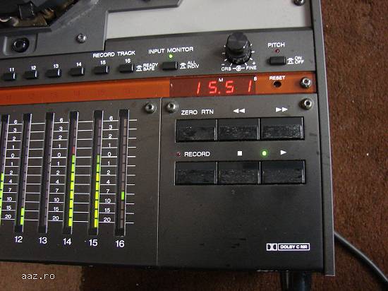 Magnetofon de studio 16 canale Schimb(Akai Teac