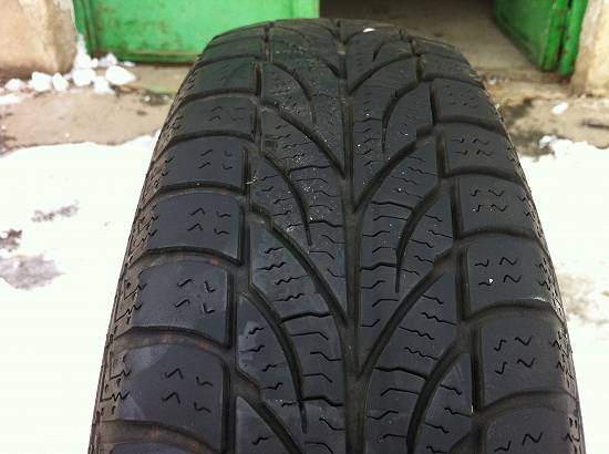 Anvelope iarna SPORTIVA 145 80 R13 75T dot 2911 made in france.
