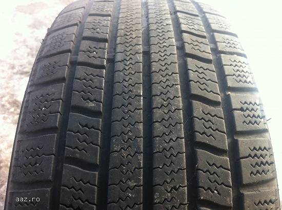 Set anvelope iarna MICHELIN 185 55 R15 81T dot 2207 made in germany.