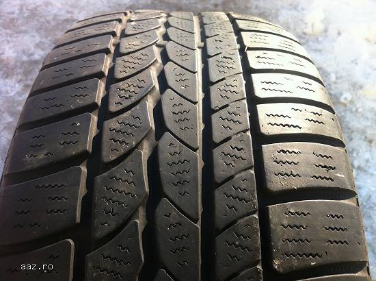 Anvelope iarna CONTINENTAL 225 45 R18 95V dot 4009 made in germany.