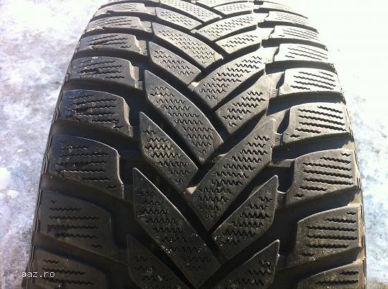 Anvelope iarna DUNLOP 235 45 R17 94H dot 3007 made in germany.