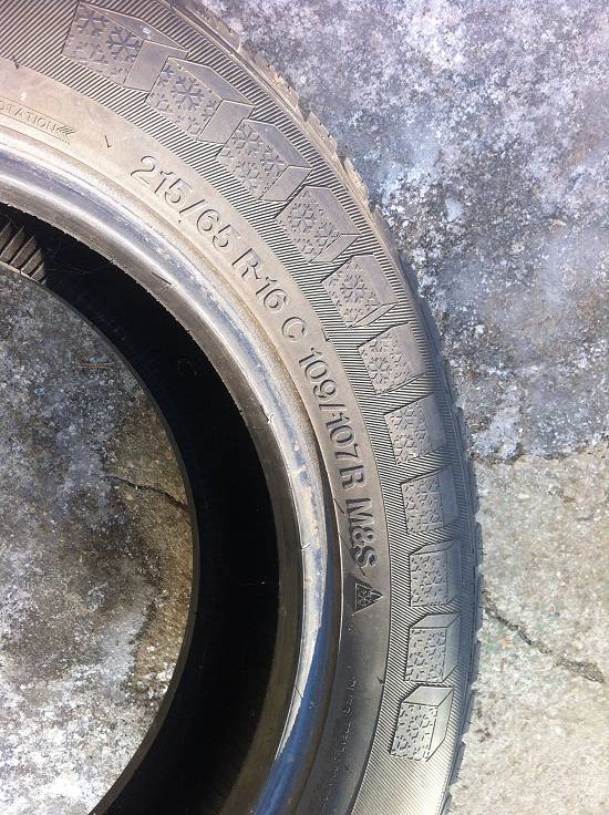 Anvelopa iarna VREDESTEIN 215 65 R16C 109/107R dot 2109 made in holland.