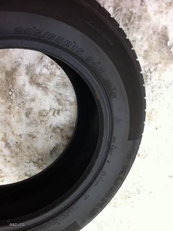 Set anvelope iarna KUMHO 205 65 R15 94H dot 2708 made in korea.
