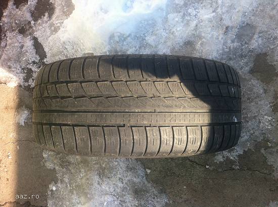 Anvelope iarna HANKOOK 255 55 R18 109V dot 3307 made in korea.