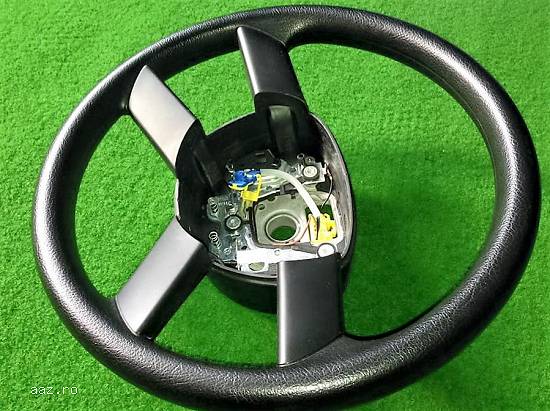 VW Polo 9N ,   VW Touran model 2002-2009 Volan clasic 4 spite  IMPECABIL