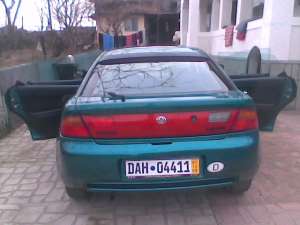 vand mazda 323f