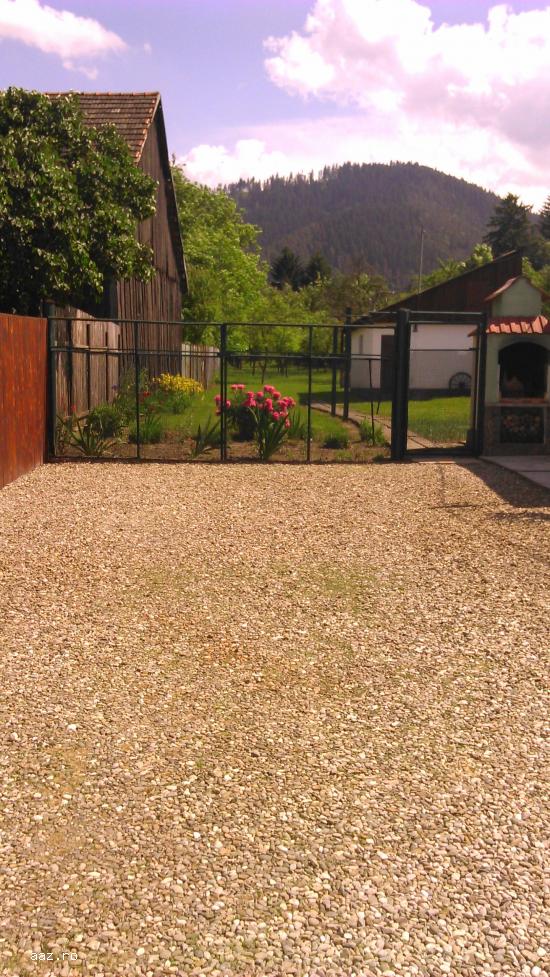 Proprietate 2000 mp ultracentral ,      ideala SUPERMARKET sau alte investitii ,      Sacele,     Br