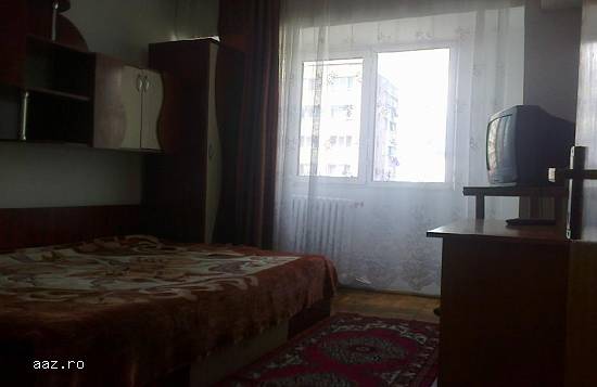 Particular inchiriez apartament 2 camer