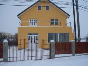 inchiriez spatiu comercial