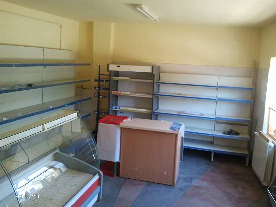 Inchiriez spatiu comercial cu dotari in Turda