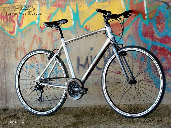 Bicicleta Giant Aero RS 2, (trekking/cross) roti 28