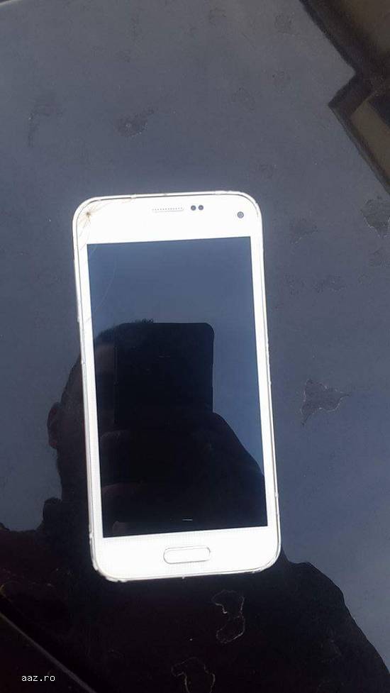 Vând Samsung s5 mini. .funcționează foarte bine...