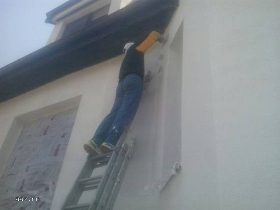 Amenajari interioare si exterioare.