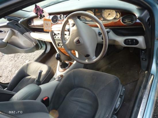 Dezmembrez Rover 75