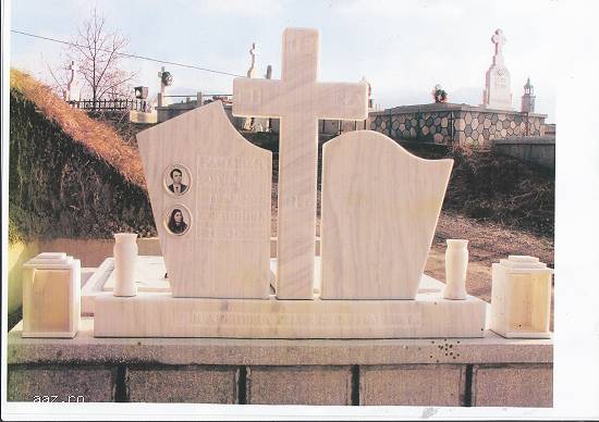 Executam Monumente Funerare din marmura,  granit si mozaic in Brasov