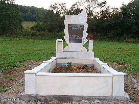 Executam Monumente Funerare din marmura,  granit si mozaic in Brasov