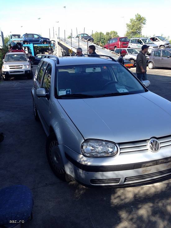 Dezmembrez Volkswagen Golf 4 variant
