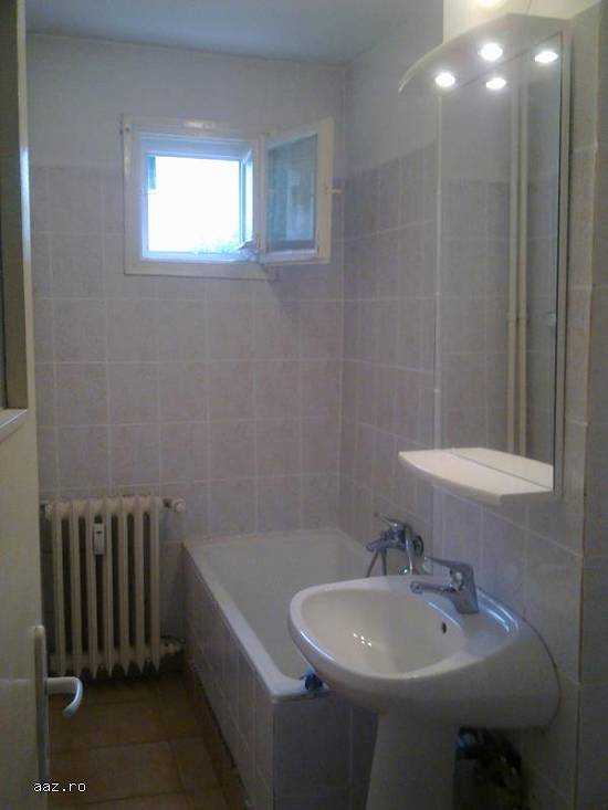 Vand apartament 3 camere Pajura, sector 1