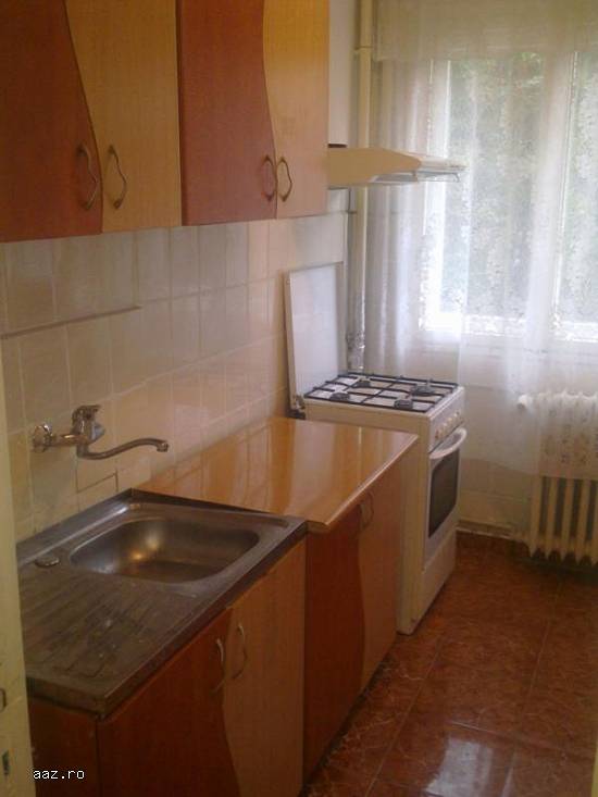Vand apartament 3 camere Pajura, sector 1