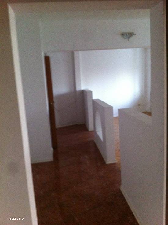 Inchiriez apartament 3 camere