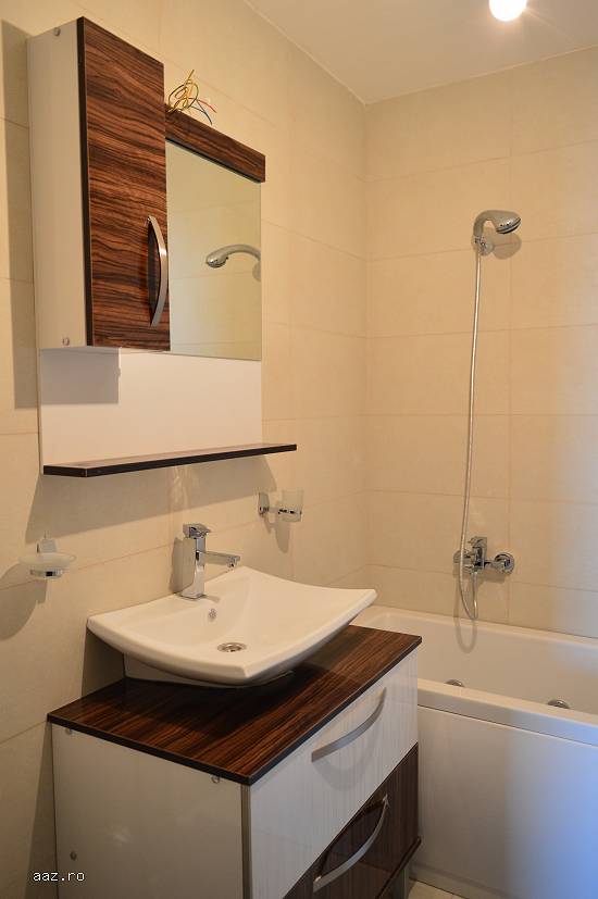 Apartament 2 camere VEDERE CATRE LAC